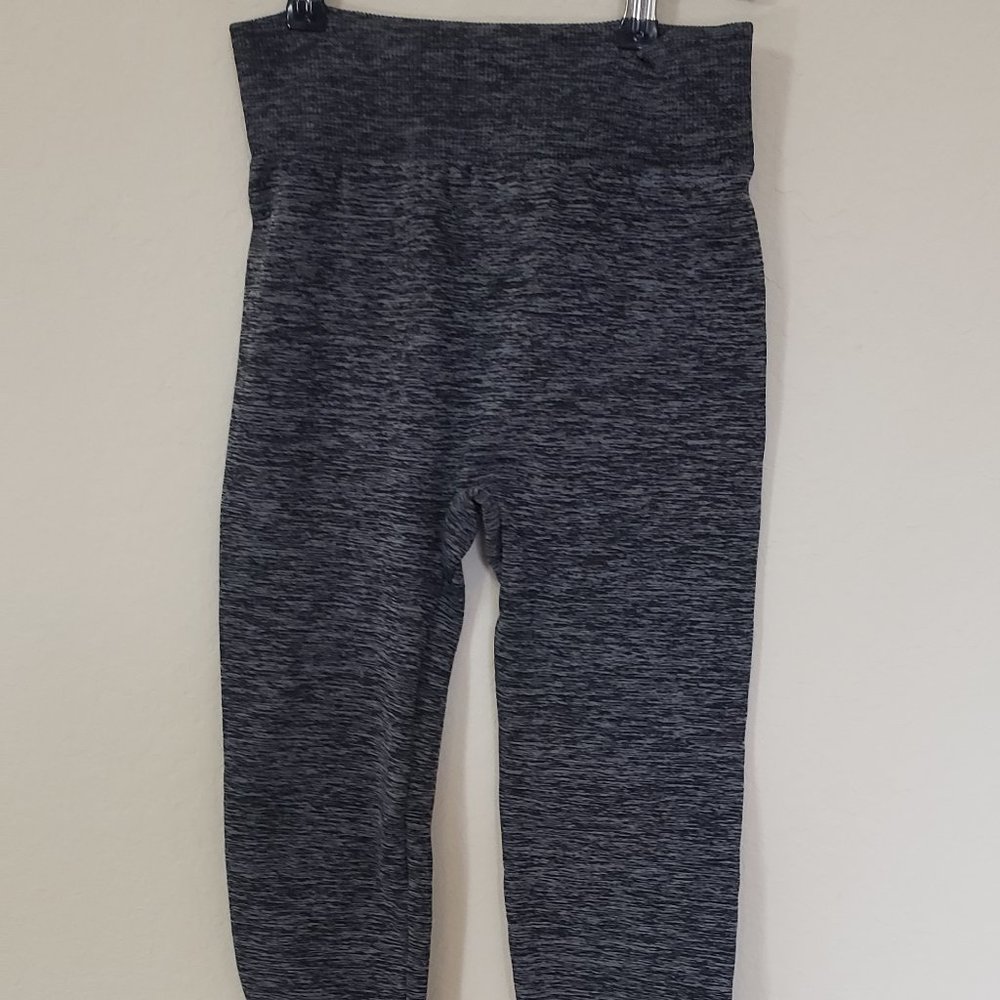 SOLD - Time and Tru SLIM/PETITE Leggings. Heather gray color thick